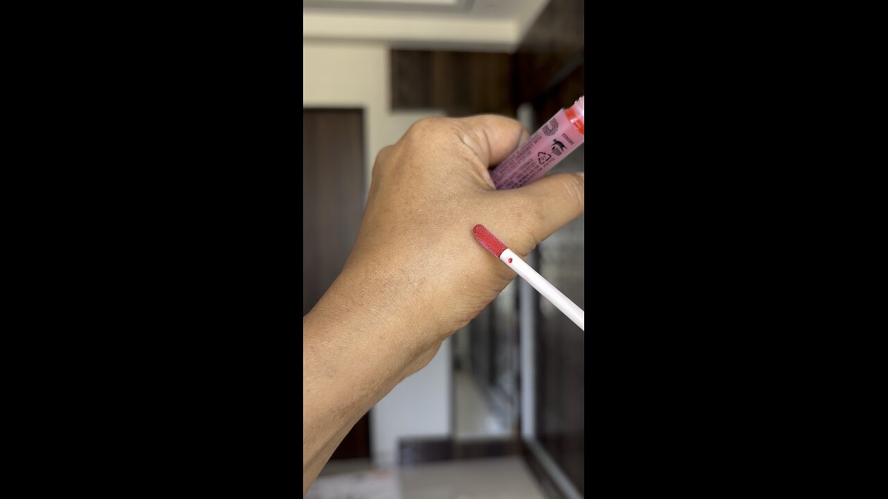 #newlaunch LakmeSuperglow Vit C Gloss cherry red #swatchwithme