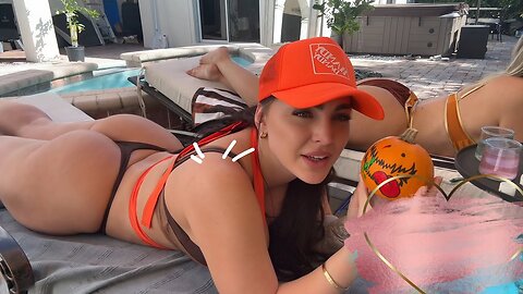 EmjayPlayss Curvy Busty PAWG Rides BACK SPOOKY Costume💦🎃 Drops Spooky Pumpkin Painting Surprise