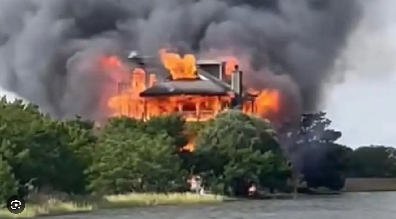 South Carolina Judge’s Beachfront Home Destroyed in Fire; Three Hospitalized