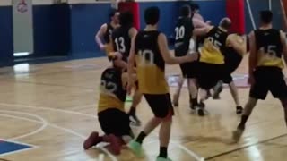 Escándalo en Buenos Aires por agresión de jugador de básquet