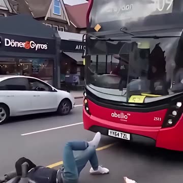 Black blocks traffic, low IQ meltdown