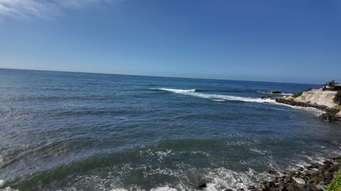 Thinking of Summer - Sunshine Vibes - Cliff View Ocean #beach #waves #sunshine