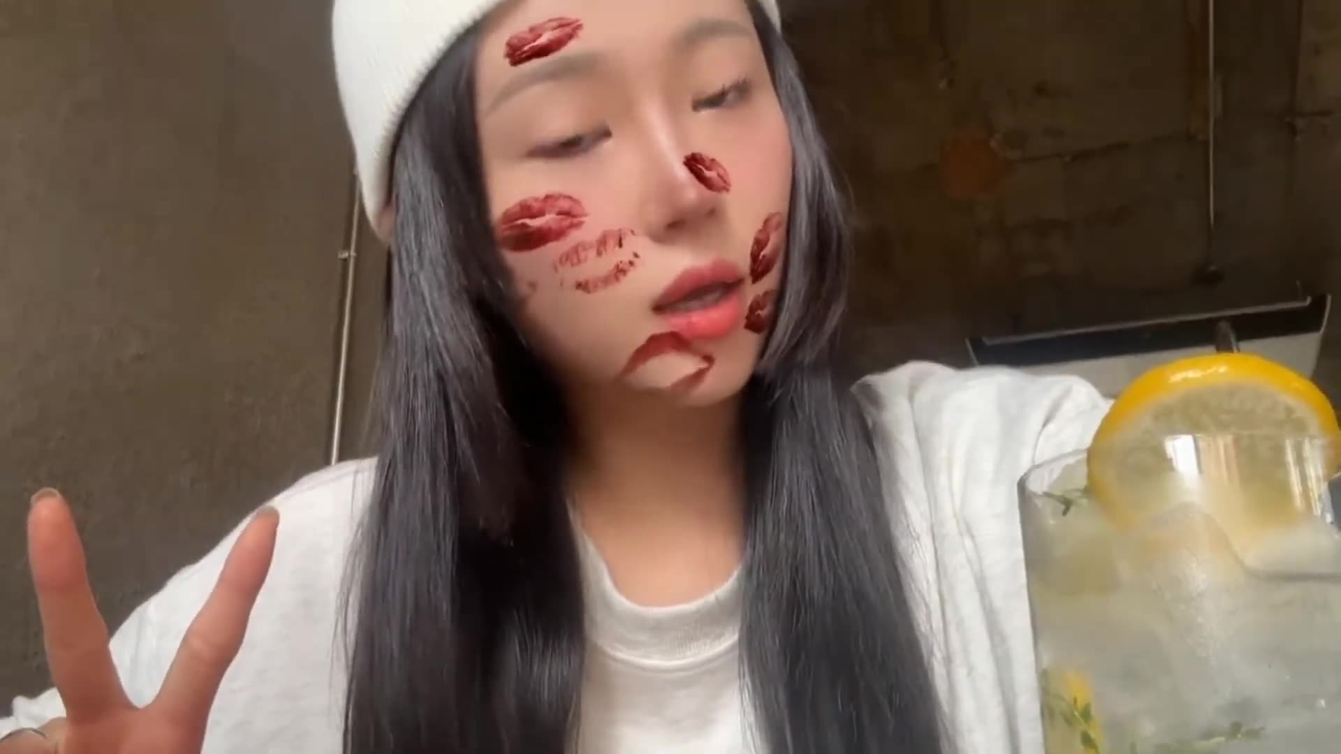 Beautiful Eyes Girls OMG