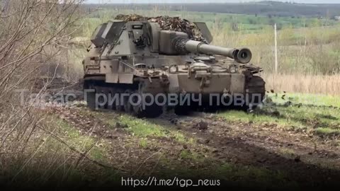 British AS90 Leaving Scene After Firing On Russian Positions