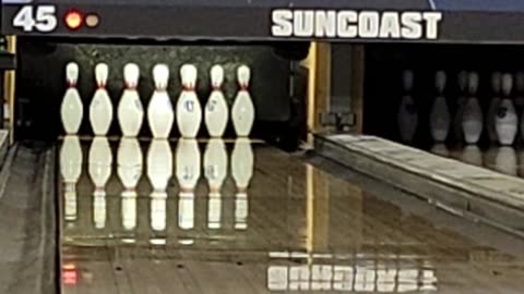 Bowling at Suncoast Hotel & Casino in Las Vegas, NV, 9/26/25, score; 211