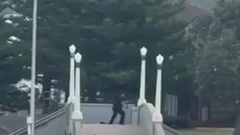 11 Killed. Full 10 minutes of the terror attack on a Hanukkah celebration in Sydney