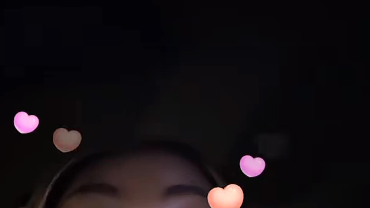 Empress quietly reads Tomi