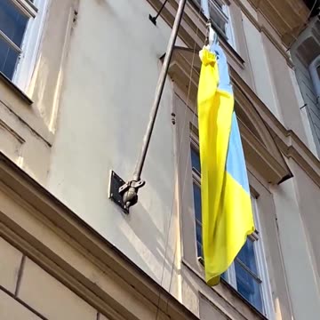 In Czechia, Ukrainian Flag Removed from Parliament Building in Ceremony