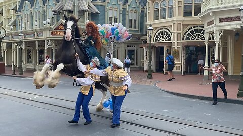 Merida’s Horse Gets Caught in a Balloon at Disney World Magic Kingdom During Small Princess Parade.