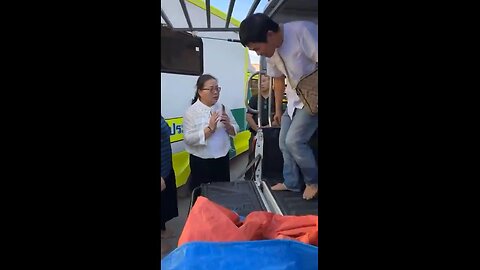 Grandmother wakes up in coffin, bangs on lid moments before being cremated 🙏 ~ Daily Mail