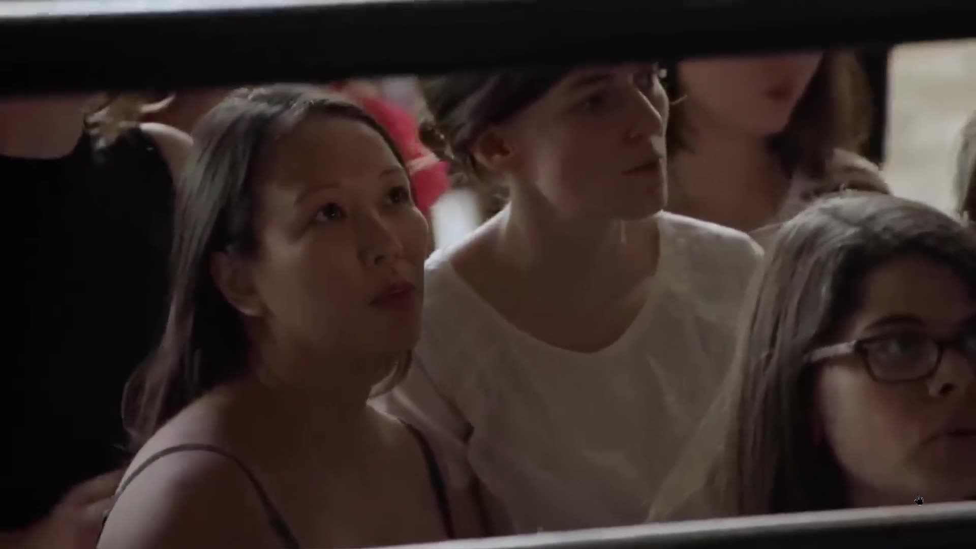 Quick Smile: 1500 singers sing HALLELUJAH! Goosebumps every time.