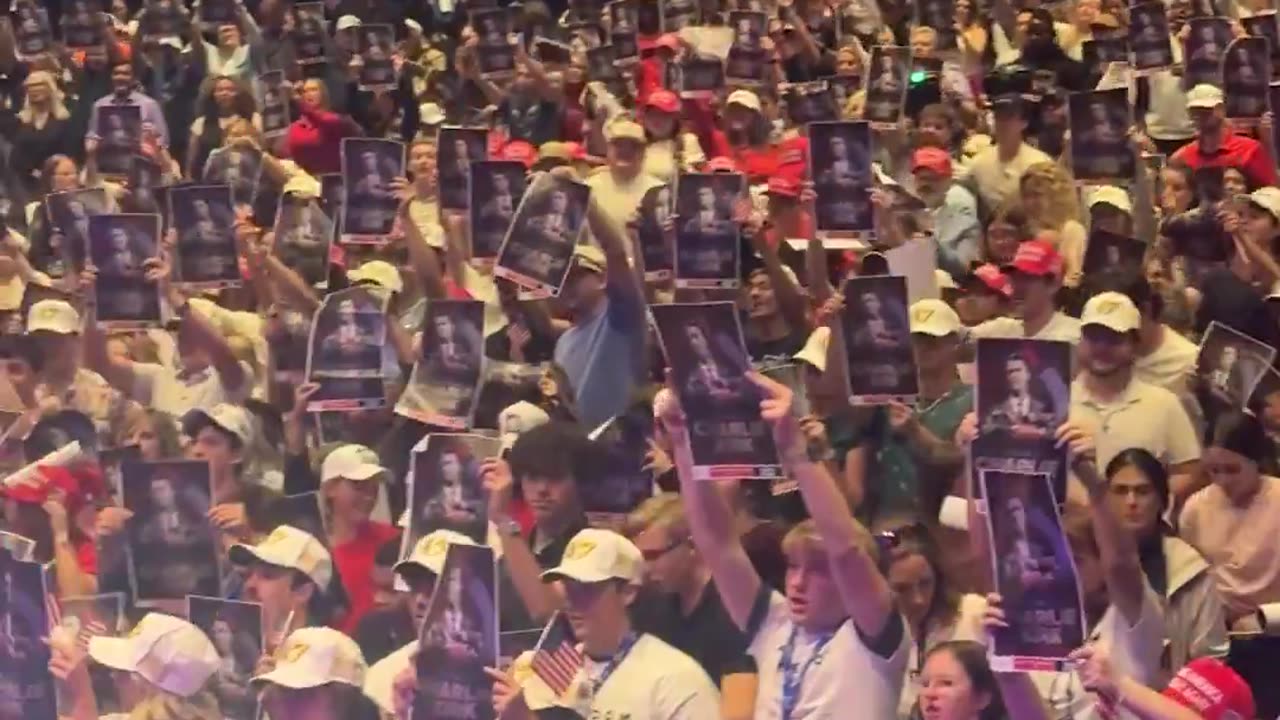 LSU students showed up to a TPUSA event and they honored Charlie Kirk 🙏🏼🔥👇🏼