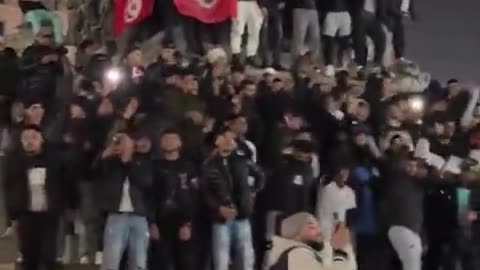 "F*ck you Italy!" Hordes of North Africans invade Milan Cathedral and insult