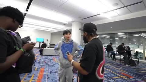 NETWORKING AT COMPLEXCON with DJ AKEDMIKS