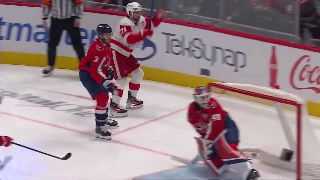NHL - How... how did Dylan Larkin score from that angle? 📐