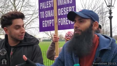 Speakers Corner_Muslim Struggles To Answer Ish, Why Allah Confirms Books That He Says Are Corrupted_