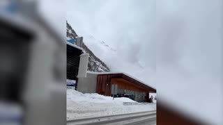 Swiss authorities issue alert as avalanche hits Zermatt ski resort