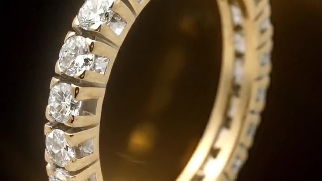 SOLID 18KT YELLOW GOLD AND ROUND RING