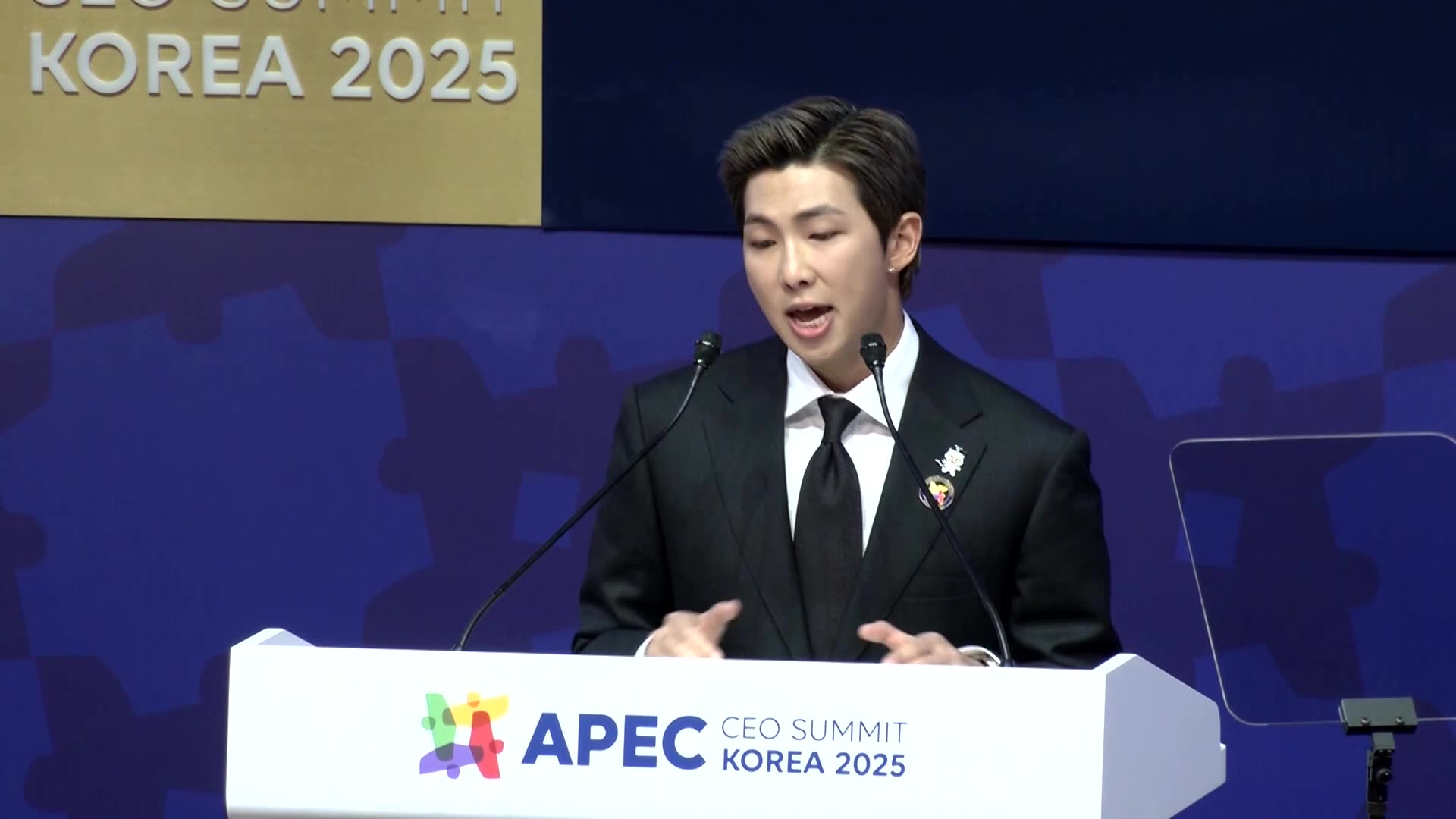 BTS rapper calls for no borders, no limitations at Asia-Pacific trade forum