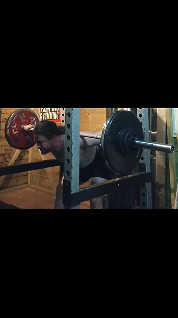 NEW-TECH EXCLUSIVE: 3x12 87.5 Kg Good Mornings. Last Set