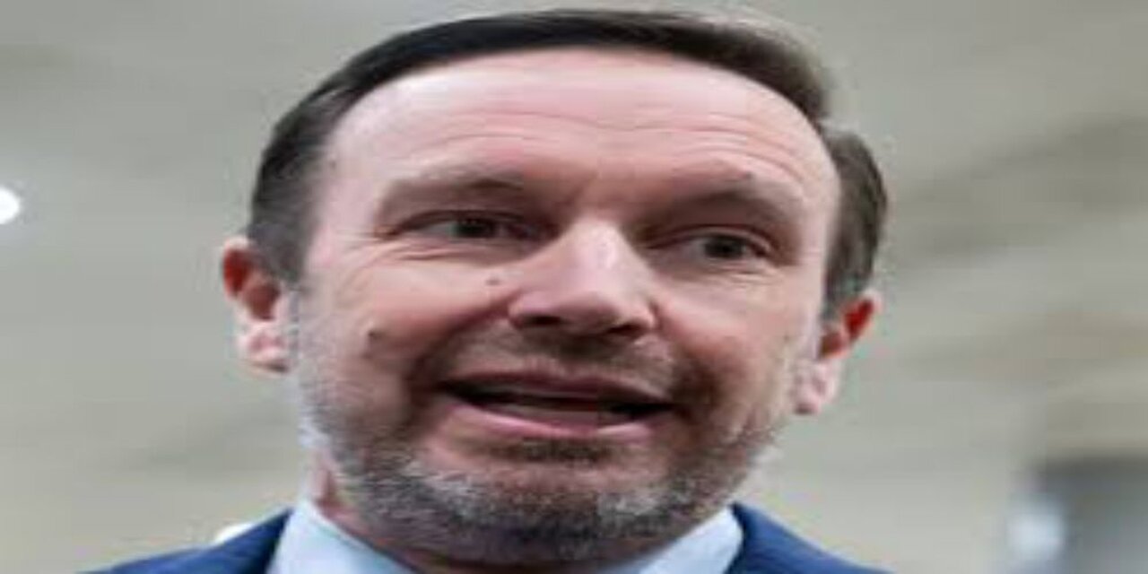 Sen. Murphy Downplays Partisan Stakes in Epstein Files Release