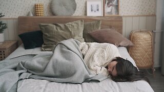 Macarrie Soft Fleece Blankets Bulk Review — 50 Pcs Cozy Throws for Home, Travel & Donation