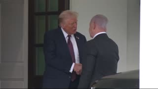 Netanyahu arrives at the White House.