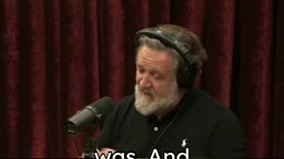 Cavill's Journey Begins with Note - Russell Crowe and Joe Rogan #acting #gladiator #henrycavill