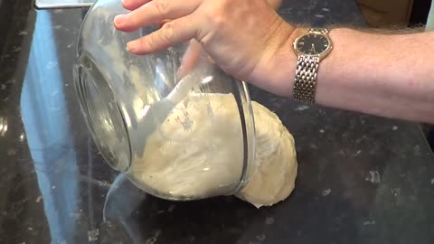 Perfect Sourdough in a Dutch Oven | Baking & Finishing Tips (Part 2)