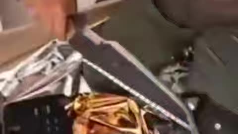 🇮🇷 Iranian police forces discovered caches of brand-new firearms, knives, and daggers