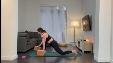45Minute Intermediate Yoga class to Increase Stamina