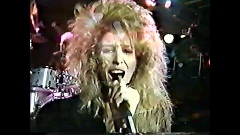🎹☝🏻🎸🏟️🎤🤘🏻🥁 ABSO-ROCKIN'-LUTELY! 'REBEL' 'FEMME FATALE' 'FEMME FATALE'