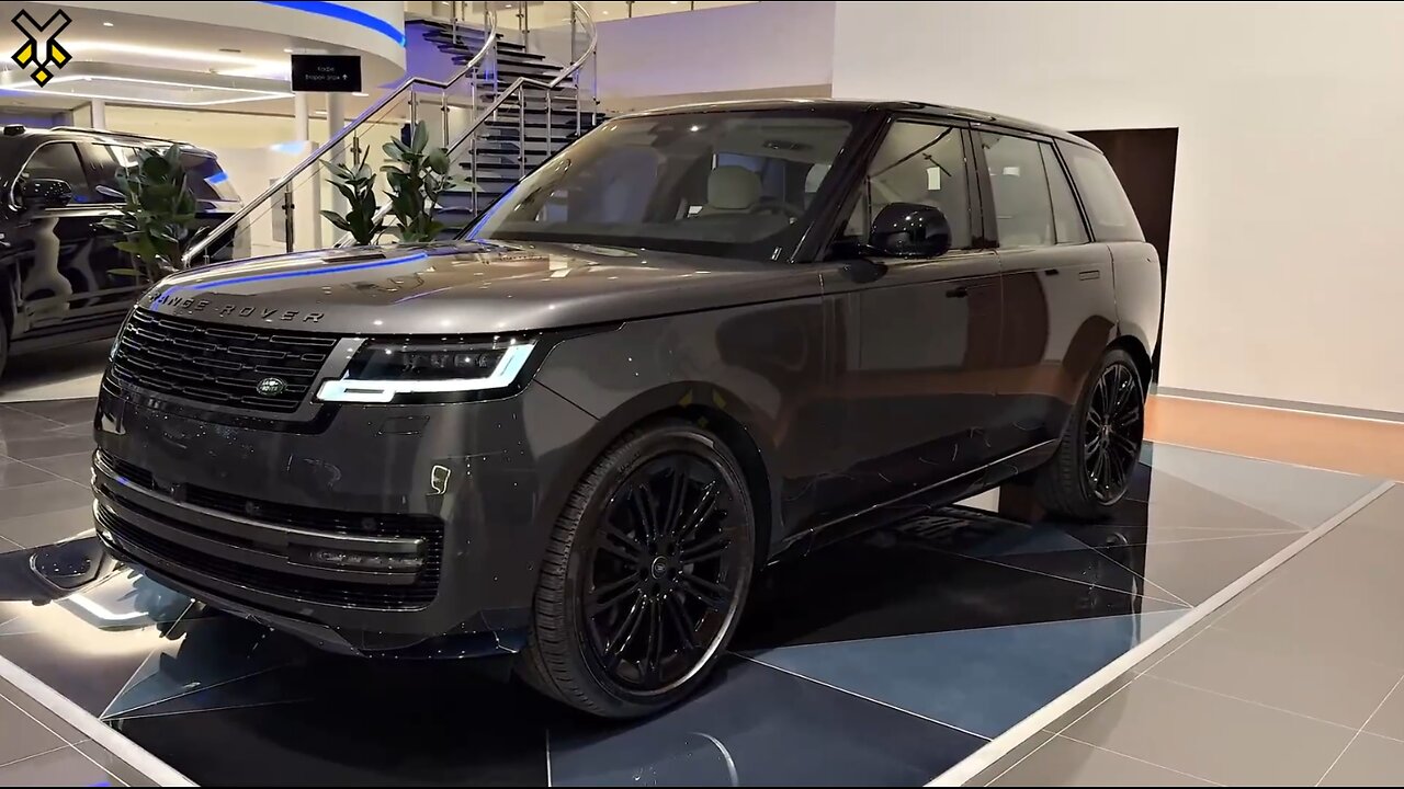 2025 Range Rover Review – Luxury, Performance & Features Uncovered