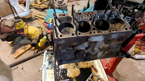 1959 Clark Clipper Fork Lift Restoration: ENGINE TEARDOWN FAIL? 😱 Found METAL SHARDS in the Oil Pan!