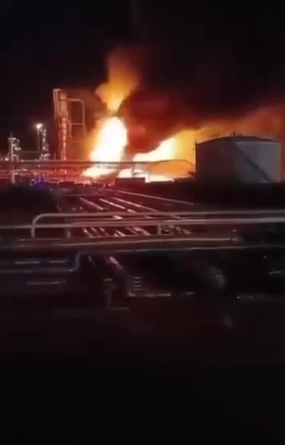 Oh No Guys, A Russian-Owned Oil Refinery Somehow Caught Fire in Hungary