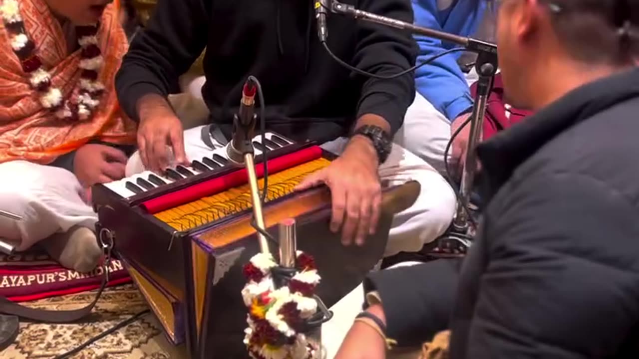 Temple kirtan at Iskcon Rohini, Delhi India January 2025