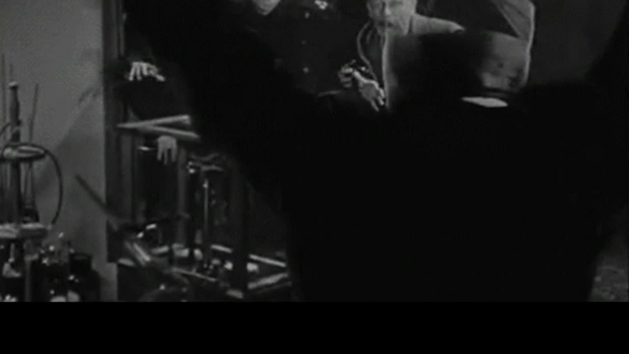 Humbly My Film Review: The Invisible Man (1933)