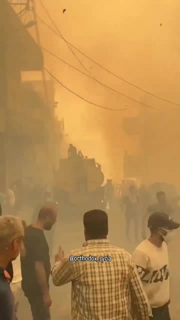 🚨➡️Heartbreaking. Muslims are setting fire to entire Christian villages and towns in Syria. 🇸🇾🔥