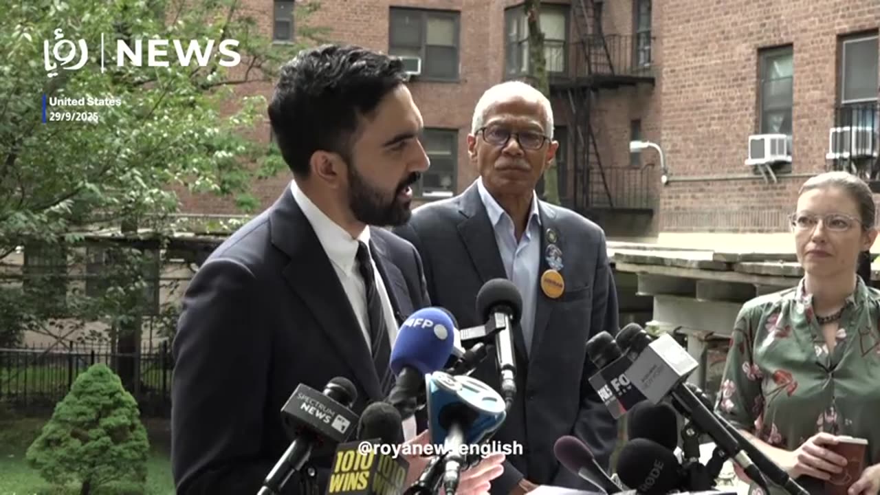 Zohran Mamdani reacts to Eric Adams