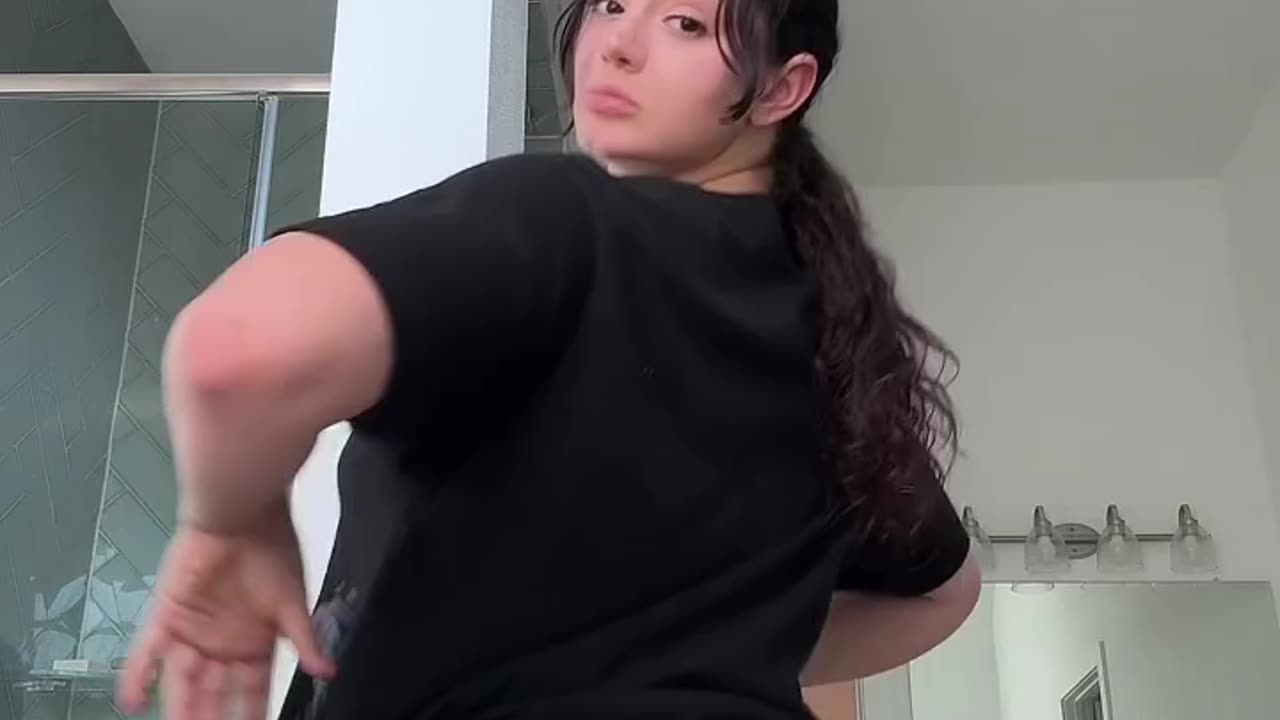 🍑 Booty Phat Frame Is Little 💯🔥
