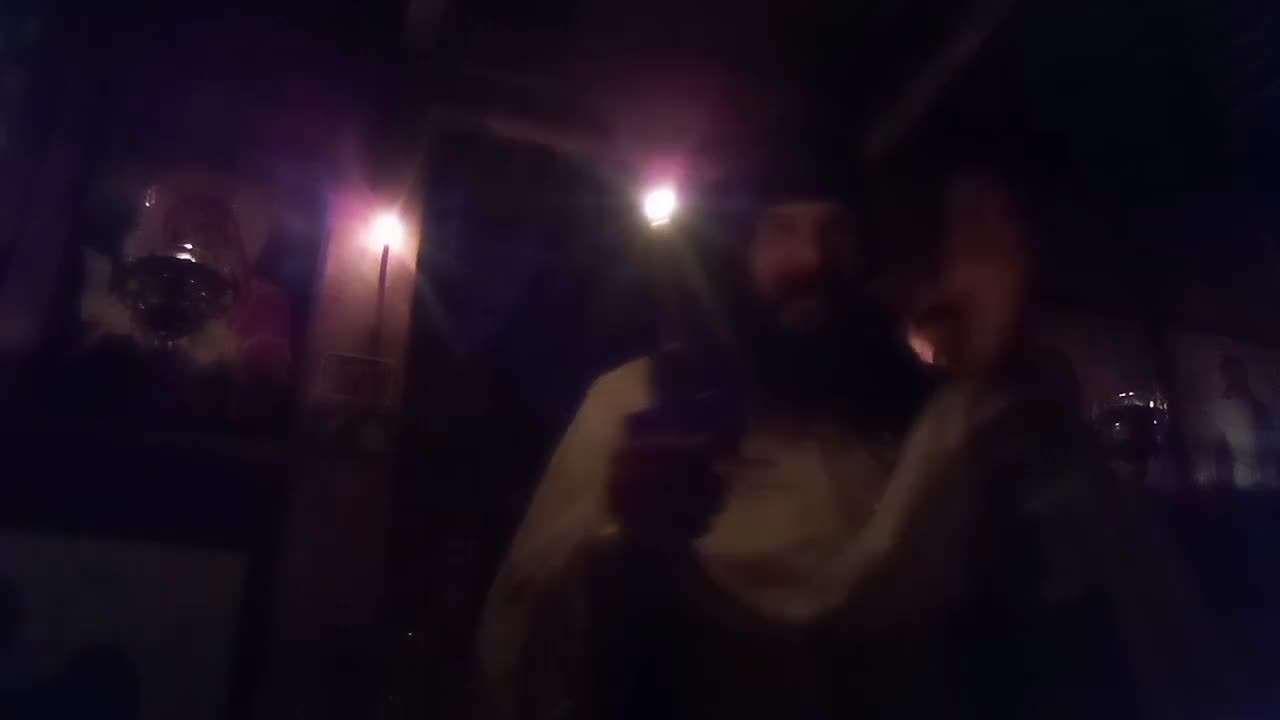 ΞΕΝΟΣ ΚΑΙ ΞΕΧΩΡΙΣΜΕΝΟΣ