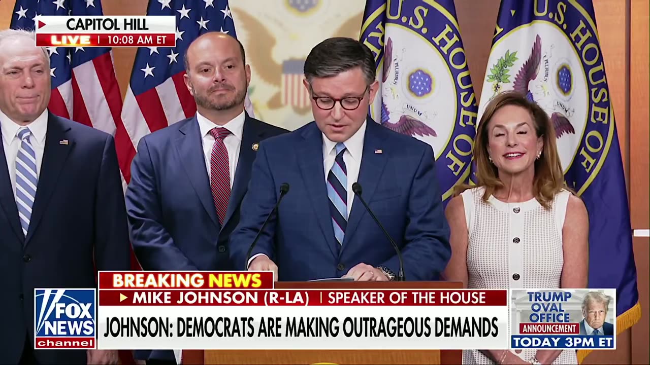 Speaker Johnson says AOC and Bernie Sanders EXPOSED themselves at the CNN socialist town hall