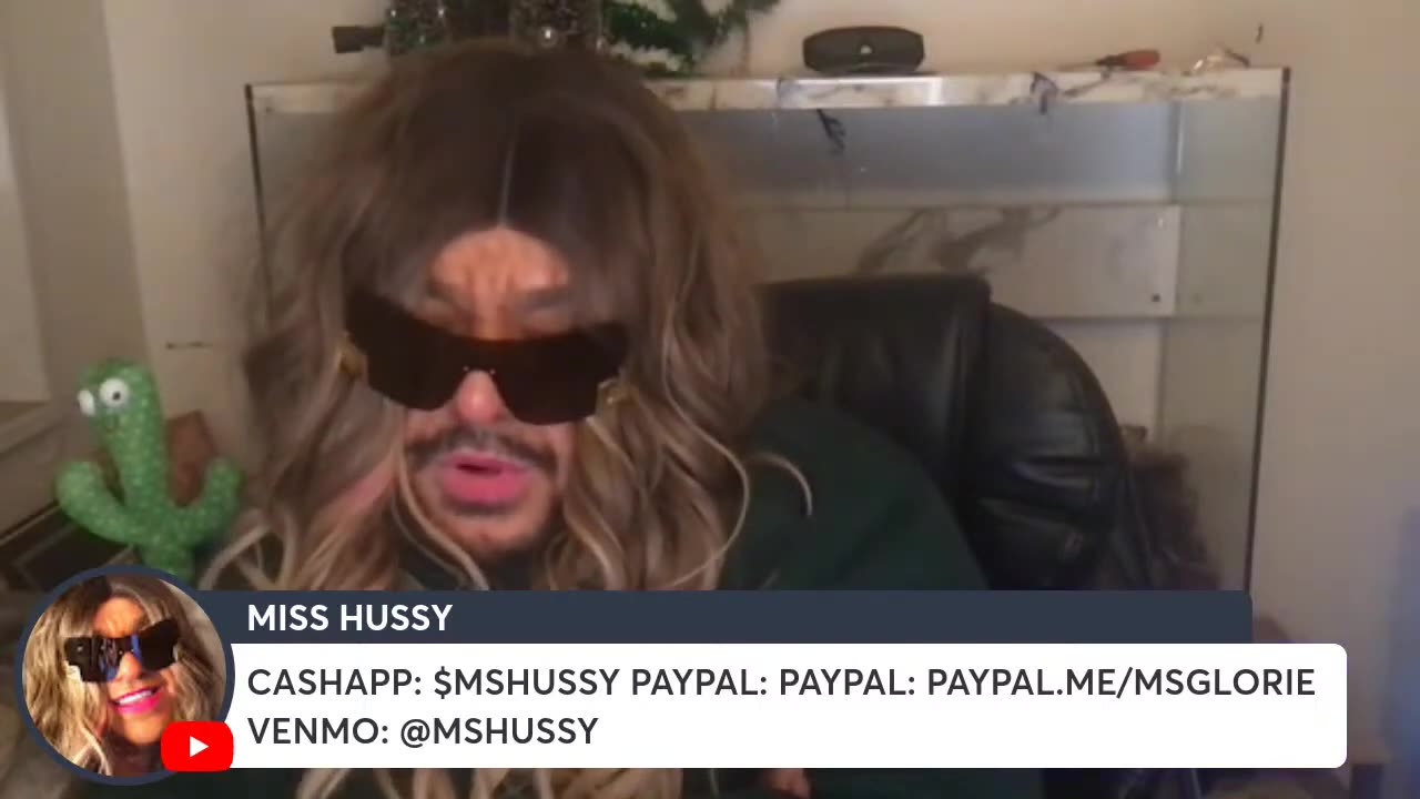 Hussy loves cucumbers