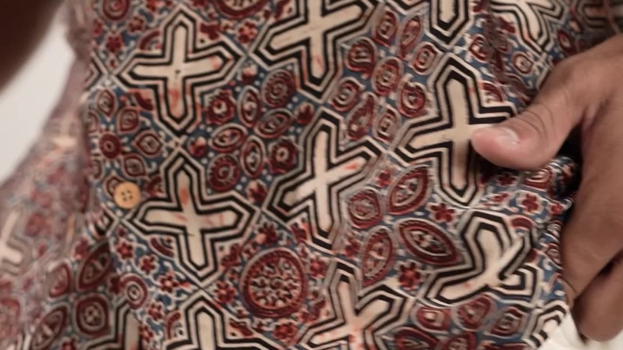 Eco wave Mens Shirt at beyond