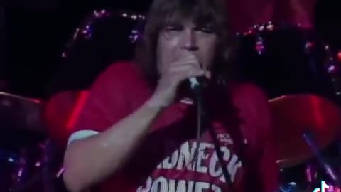 MOLLY HATCHET 🪓 IN CONCERT