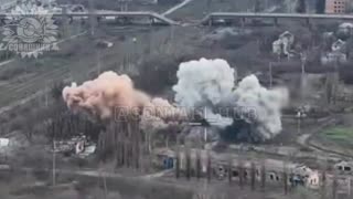 Ukrainian Su27 Bombing Run