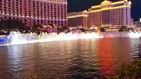 Bellagio Fountains Las Vegas 🤩