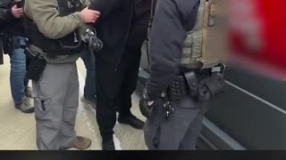 Illegal Driving Semi with NY Driver's License Detained