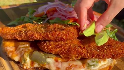 “How to Make the Perfect Chicken Milanesa Sandwich 😋”