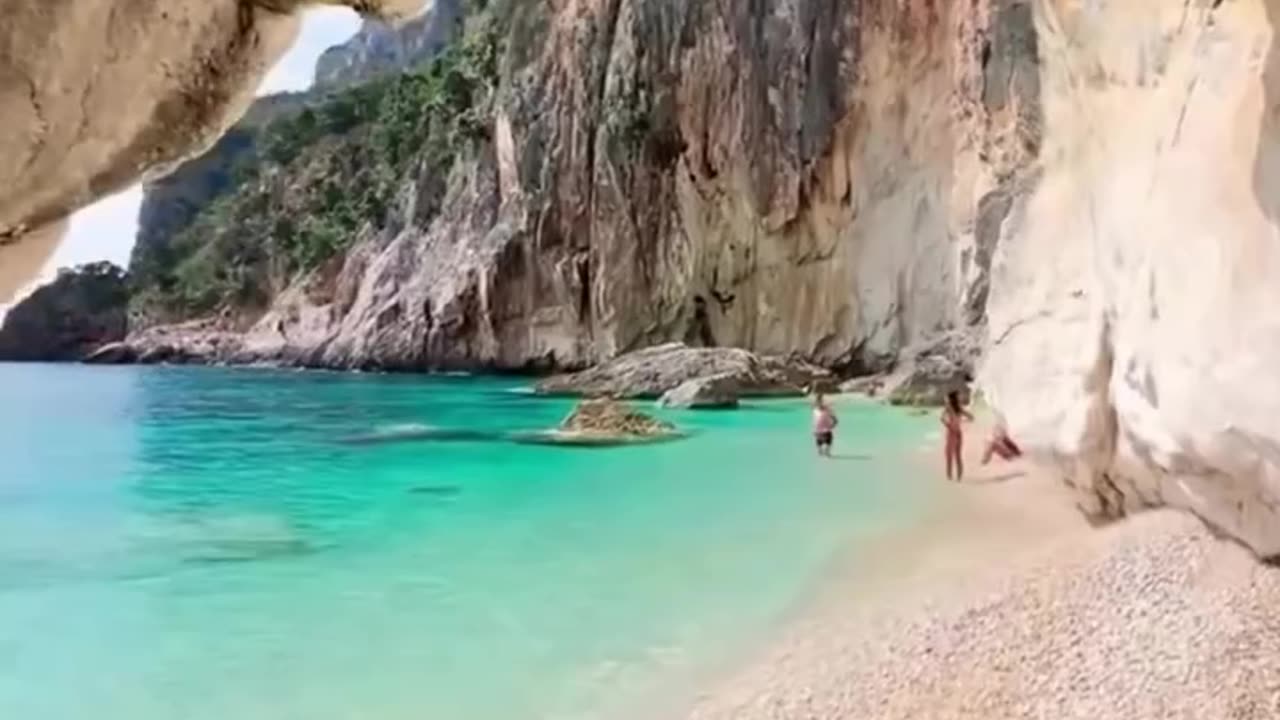 Untouched Paradise 💕🤗